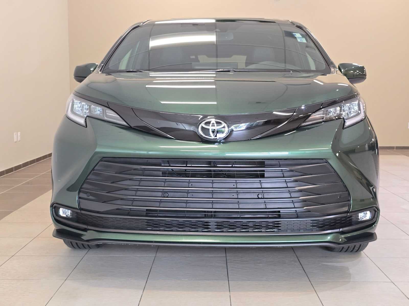 2026 Toyota Sienna Woodland Edition