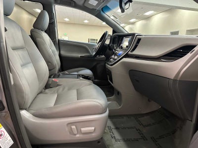 2015 Toyota Sienna XLE
