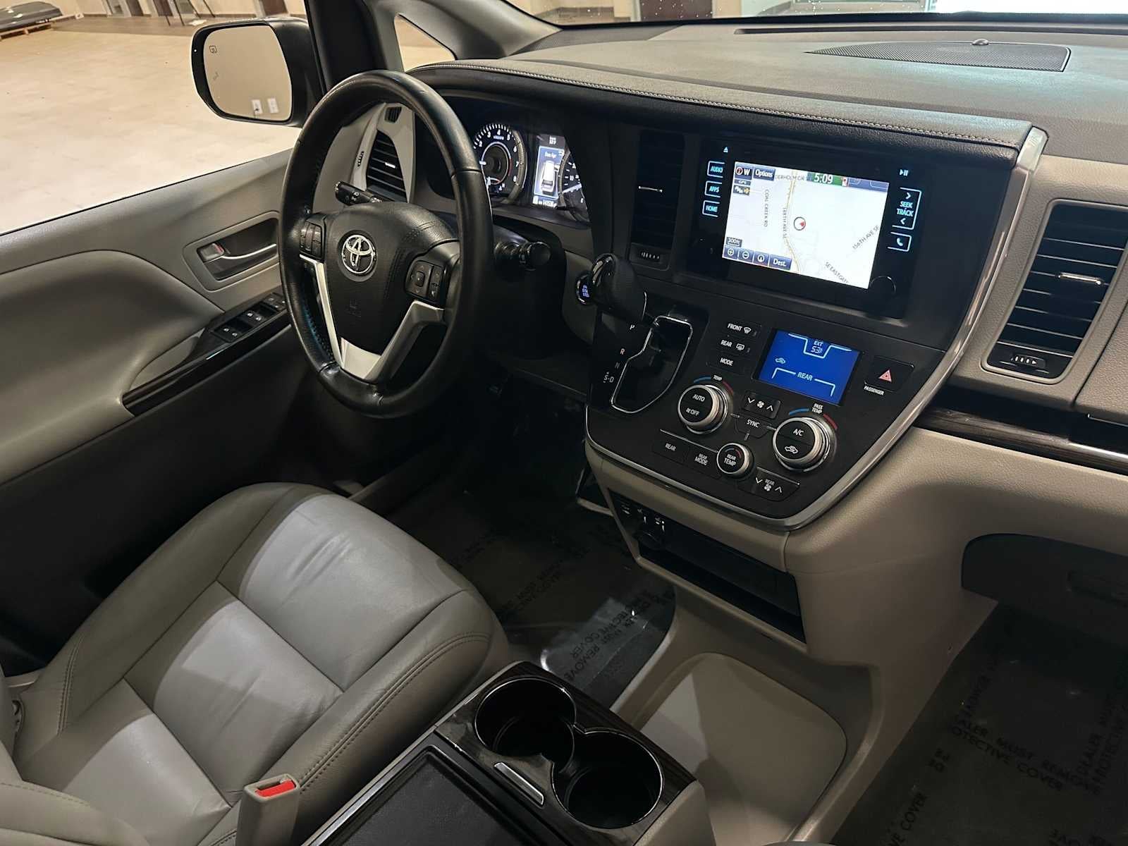 2015 Toyota Sienna XLE