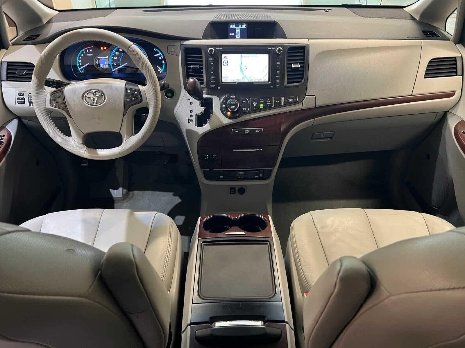 2014 Toyota Sienna XLE