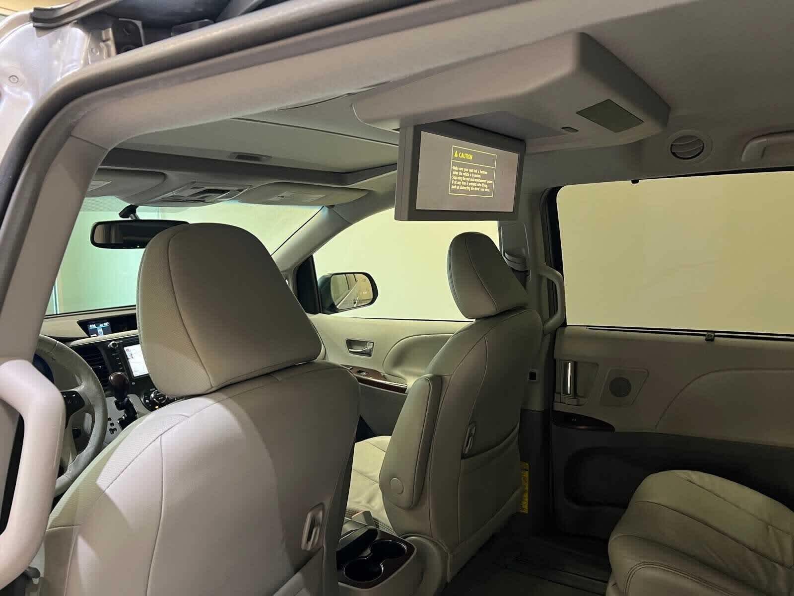 2014 Toyota Sienna XLE