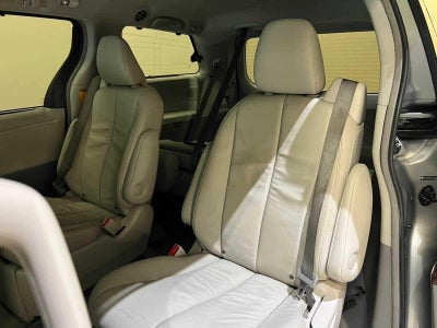 2014 Toyota Sienna XLE