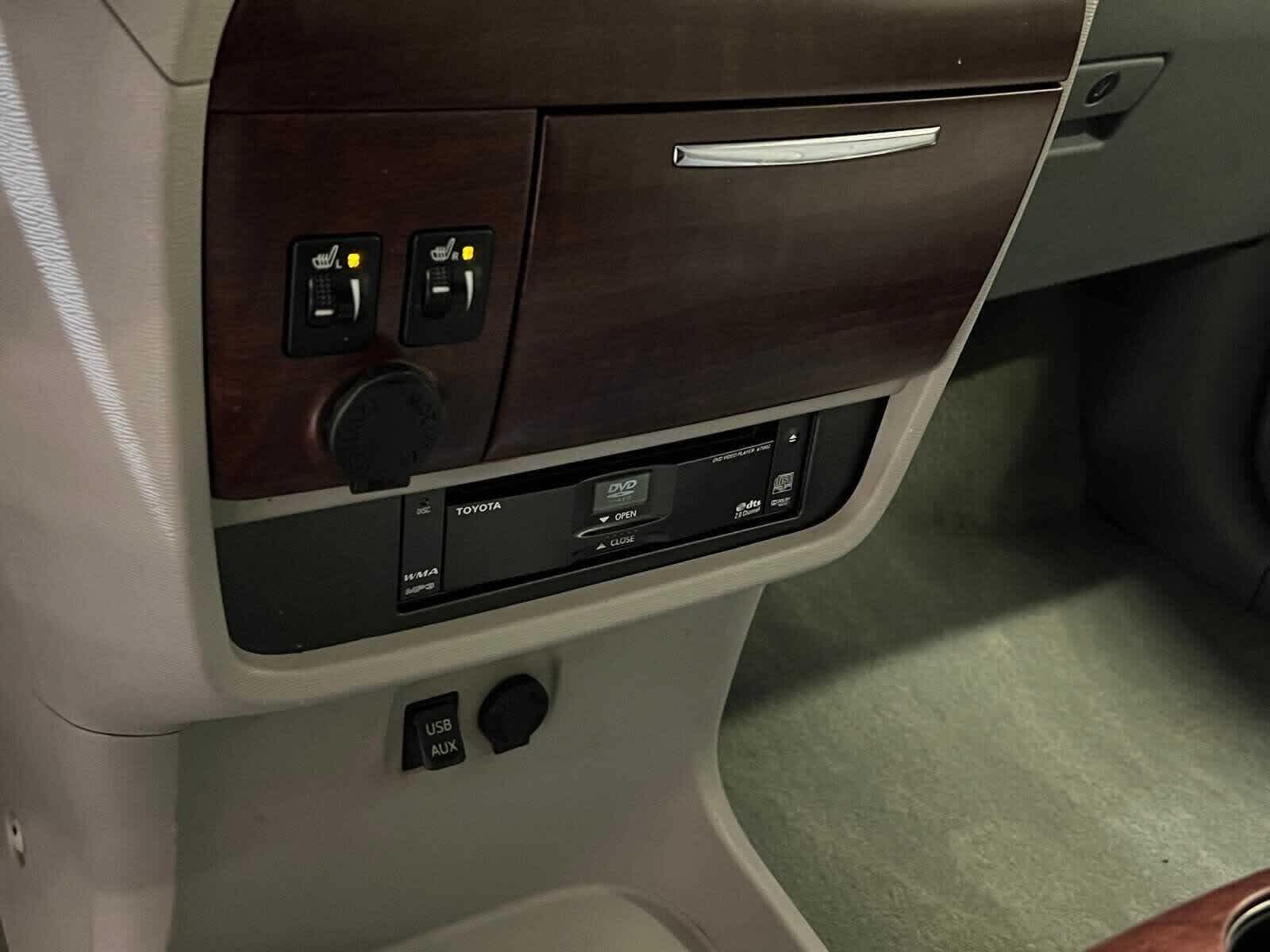 2014 Toyota Sienna XLE