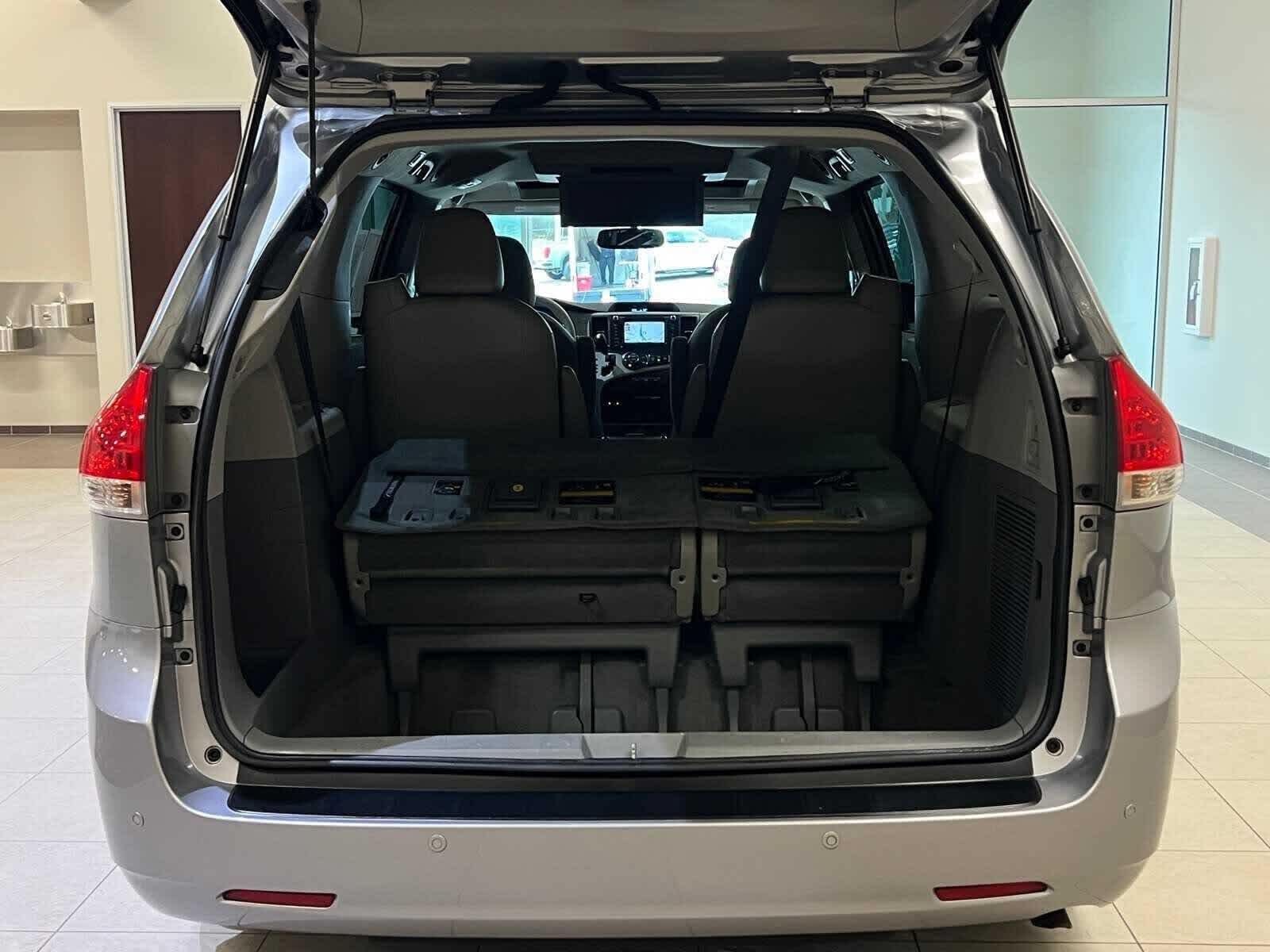 2014 Toyota Sienna XLE