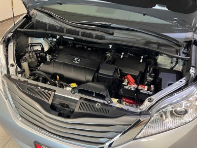2014 Toyota Sienna XLE