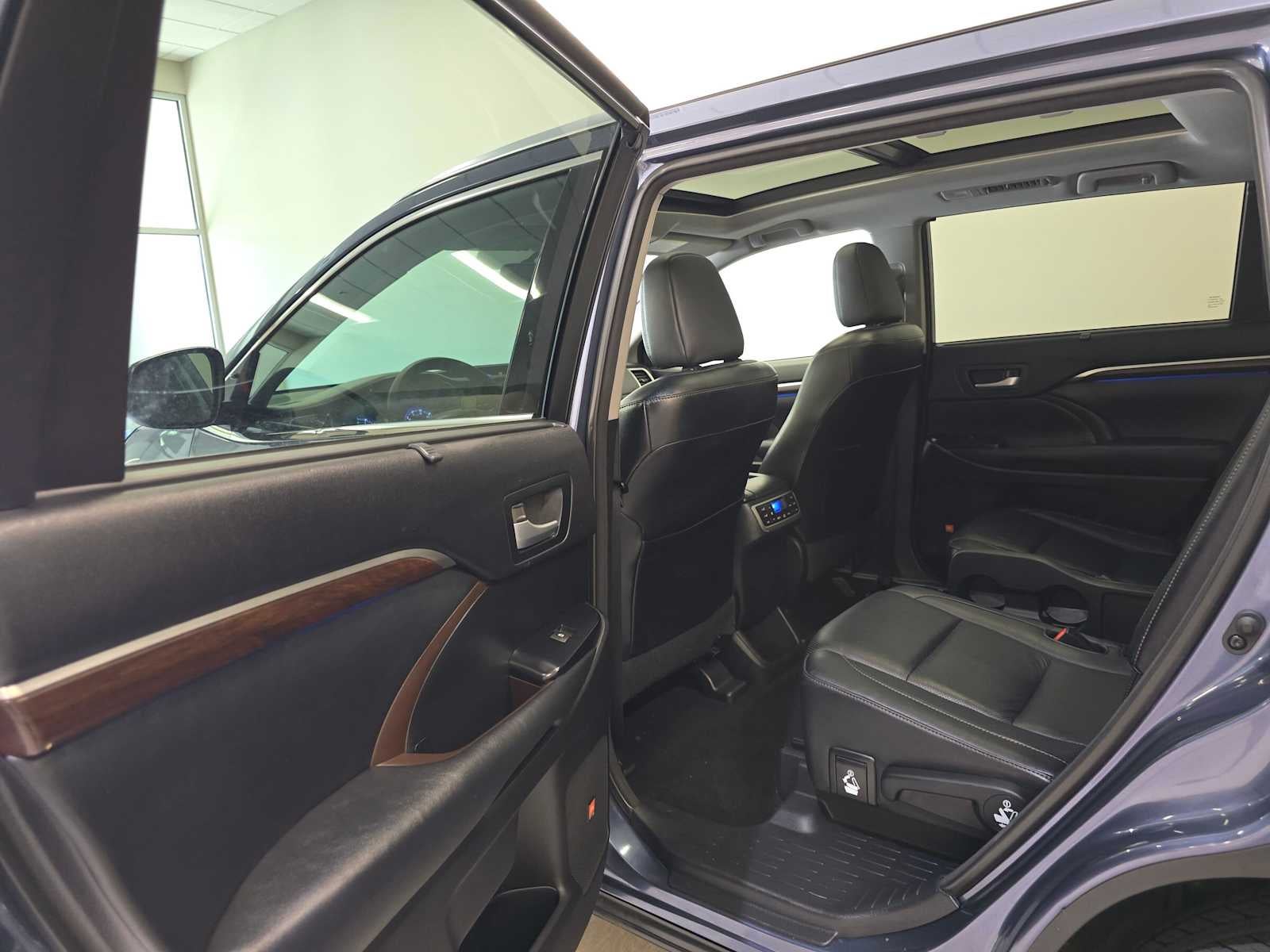 2015 Toyota Highlander Limited Platinum