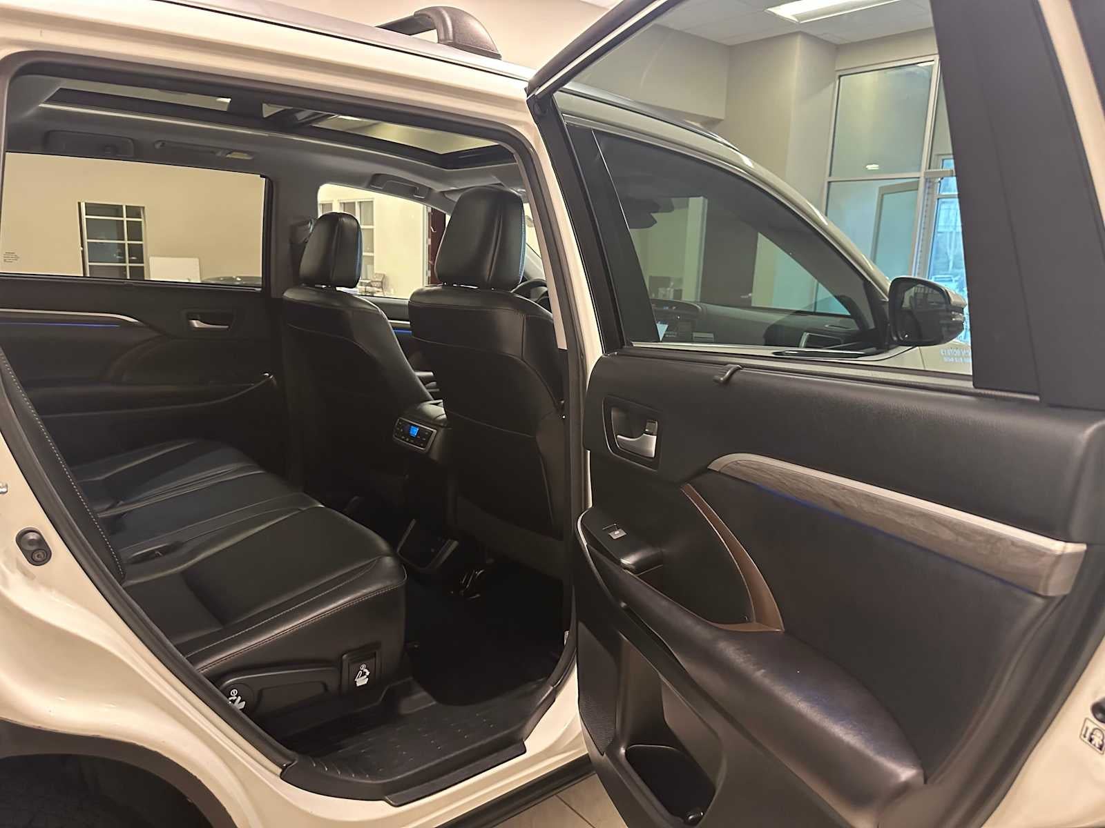 2018 Toyota Highlander Limited Platinum