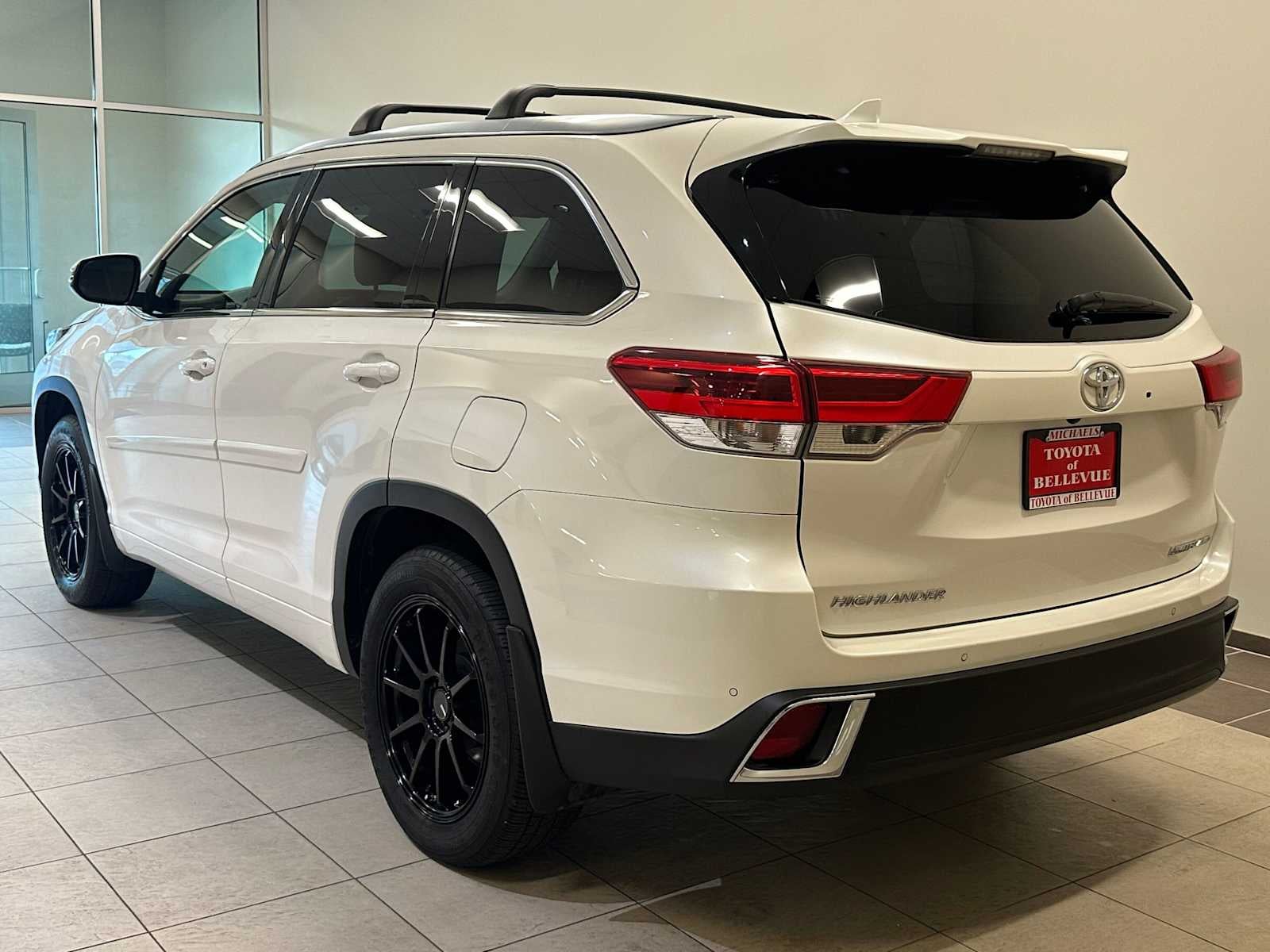 2018 Toyota Highlander Limited Platinum