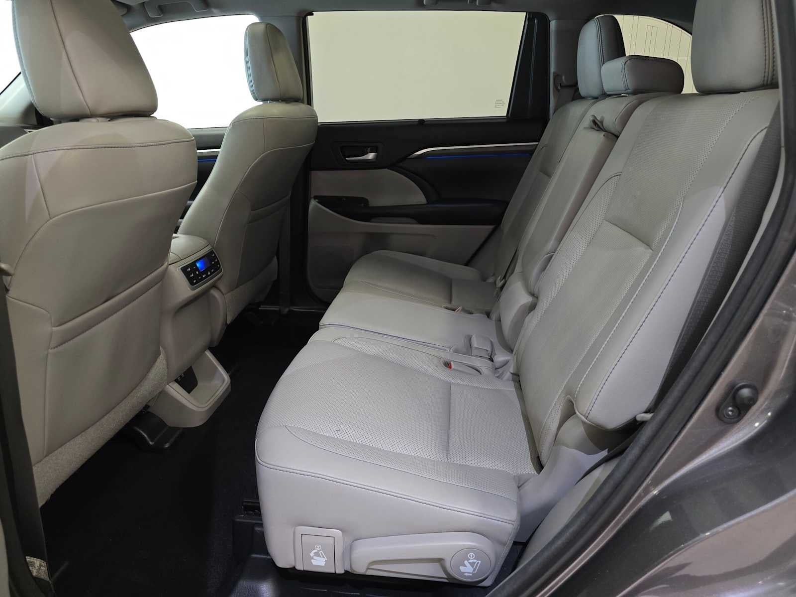 2018 Toyota Highlander Limited Platinum