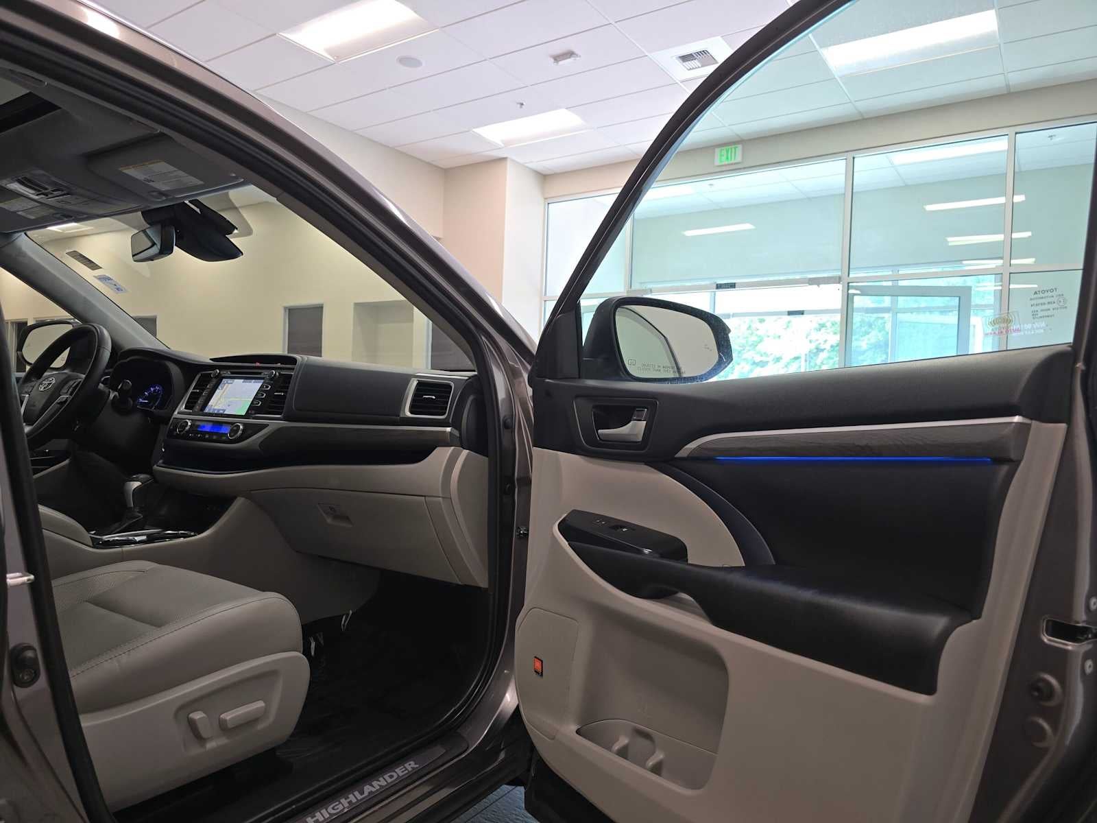 2018 Toyota Highlander Limited Platinum