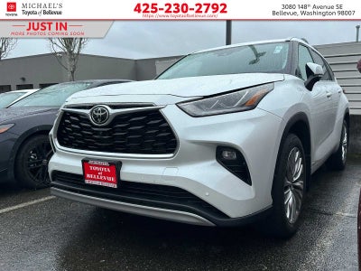 2025 Toyota Highlander Hybrid Platinum