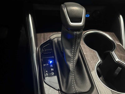 2022 Toyota Highlander Hybrid Platinum