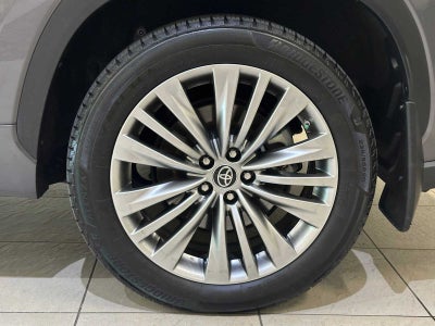 2022 Toyota Highlander Hybrid Platinum