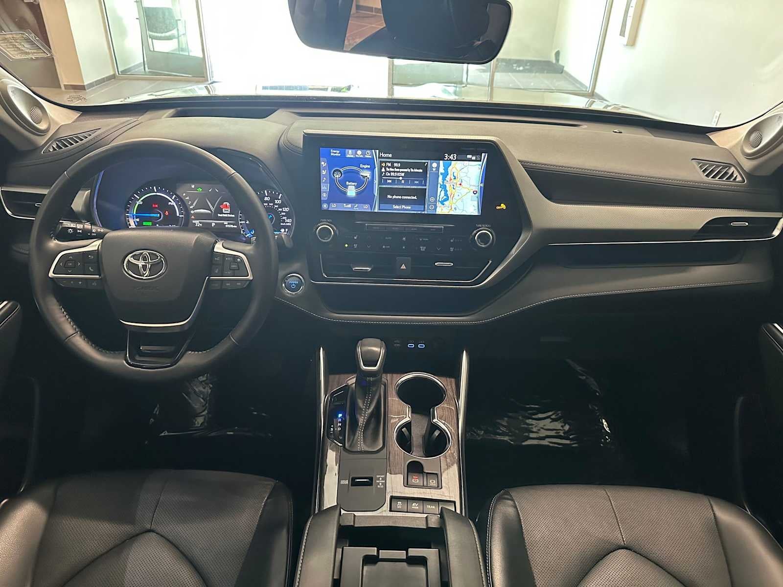 2022 Toyota Highlander Hybrid Platinum