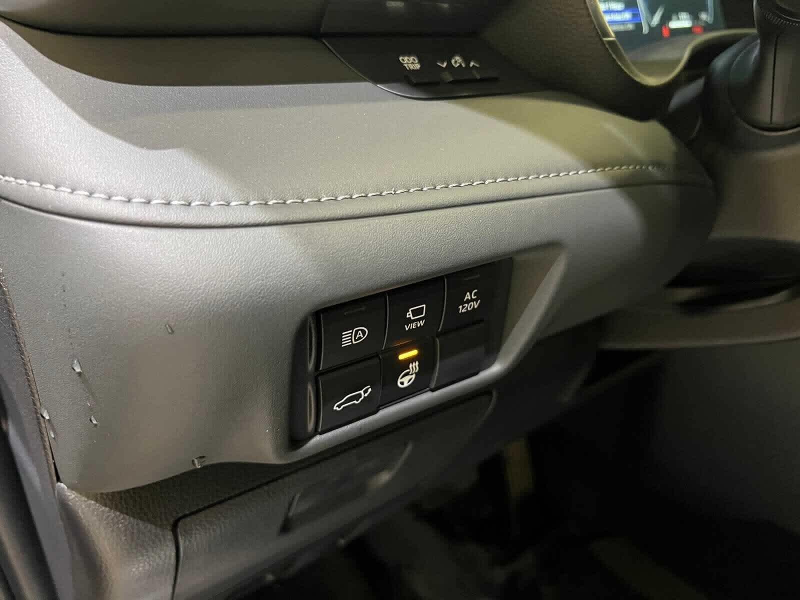 2025 Toyota Highlander Hybrid Platinum