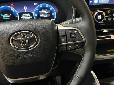 2025 Toyota Highlander Hybrid Platinum
