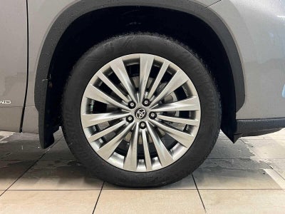 2025 Toyota Highlander Hybrid Platinum