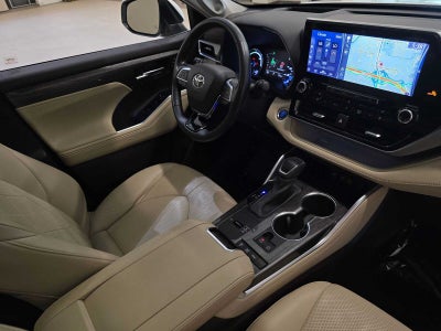 2020 Toyota Highlander Hybrid Platinum