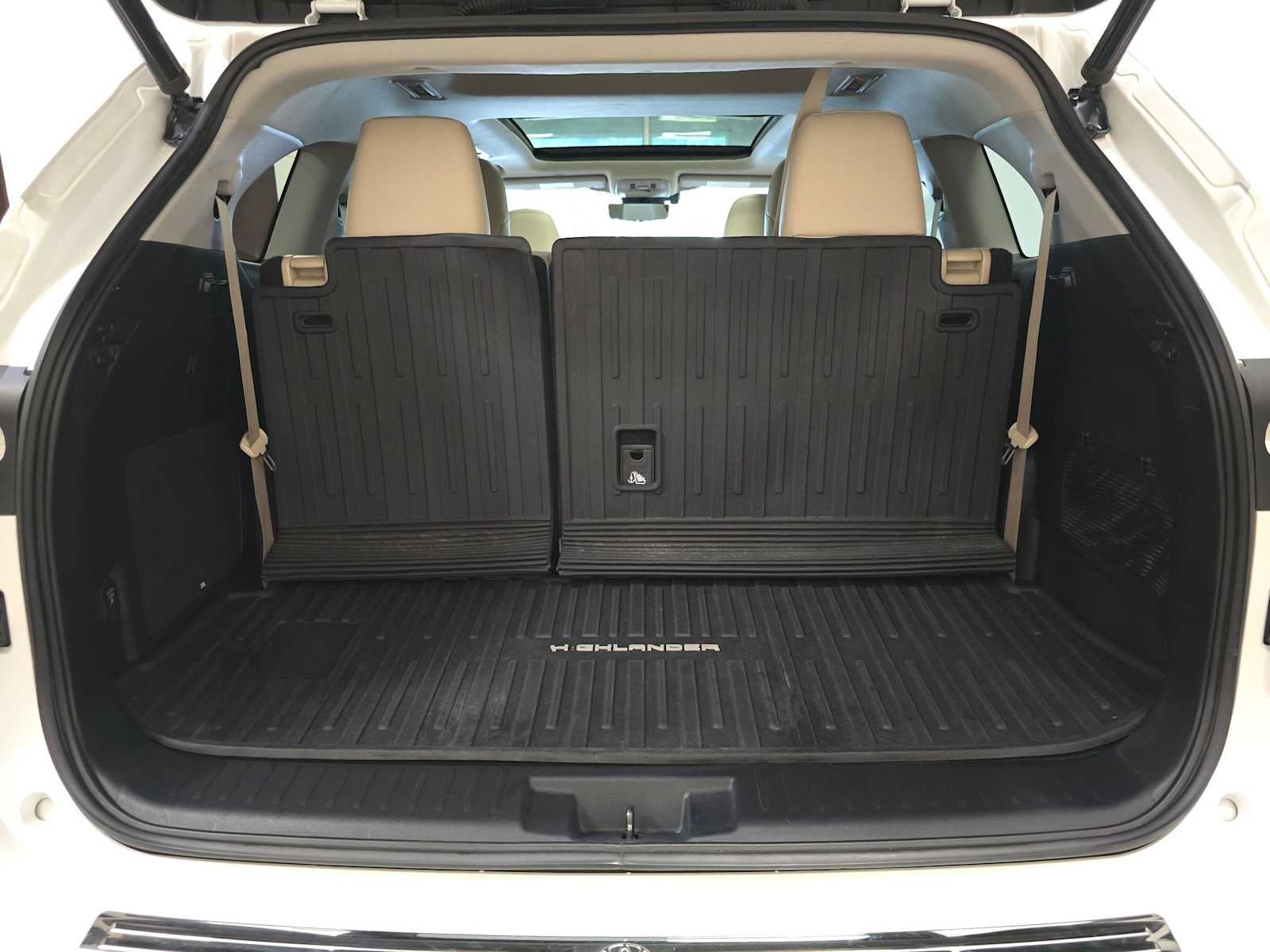 2020 Toyota Highlander Hybrid Platinum