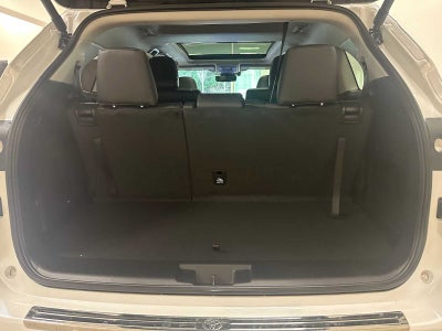 2025 Toyota Highlander Hybrid Platinum