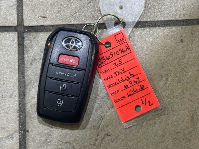 2025 Toyota Highlander Hybrid Platinum