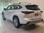 2025 Toyota Highlander Hybrid Platinum