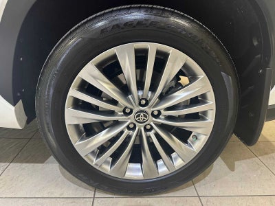 2025 Toyota Highlander Hybrid Platinum