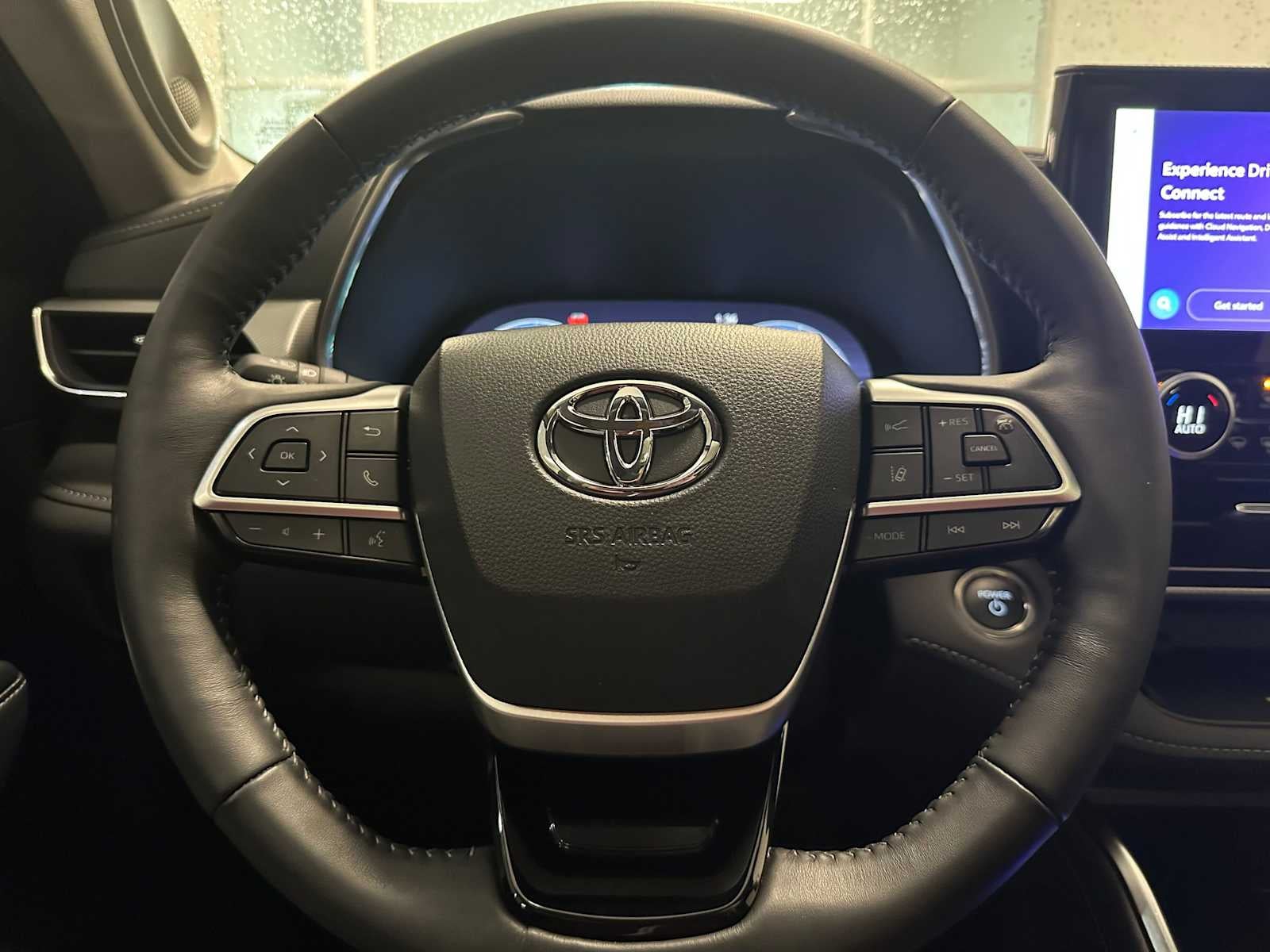 2025 Toyota Highlander Hybrid Platinum