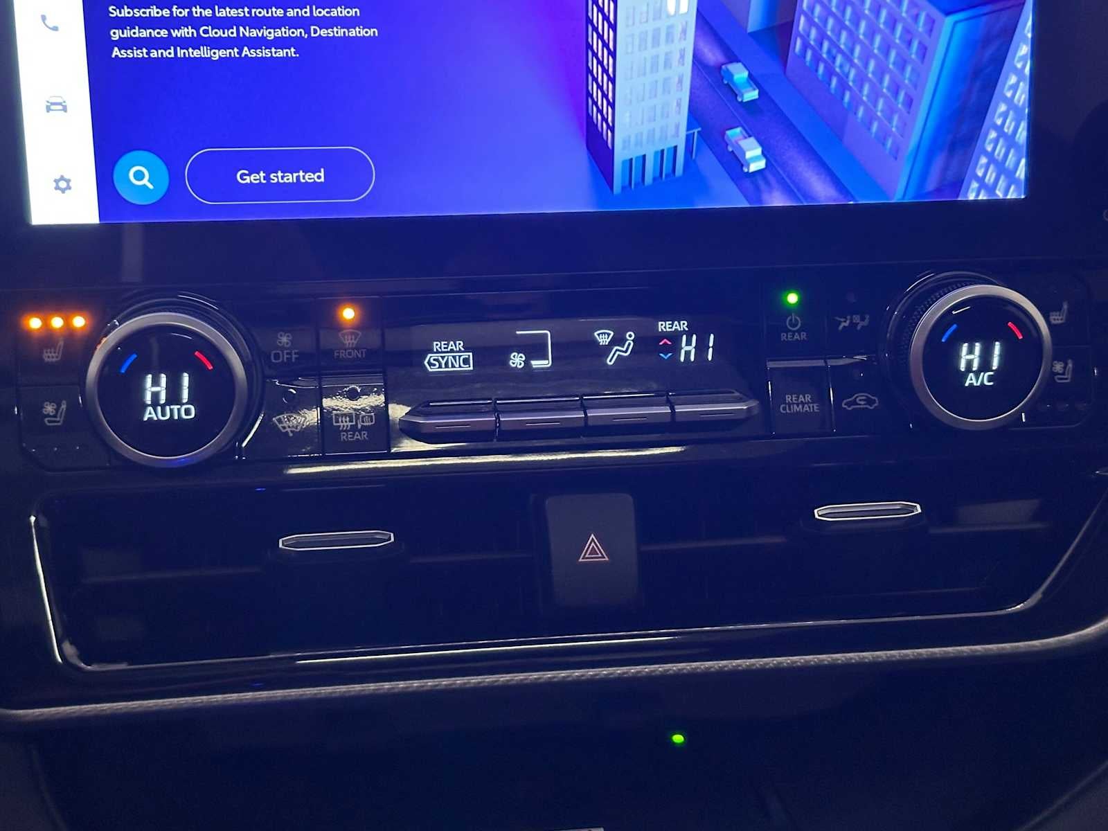 2025 Toyota Highlander Hybrid Platinum