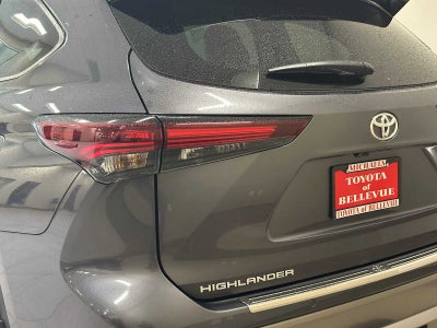 2025 Toyota Highlander Hybrid Platinum