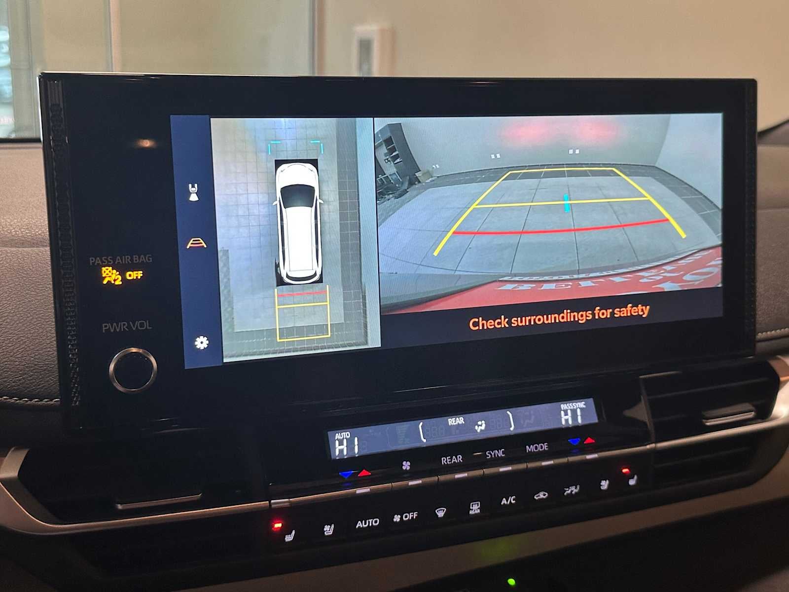 2025 Toyota Sienna Platinum