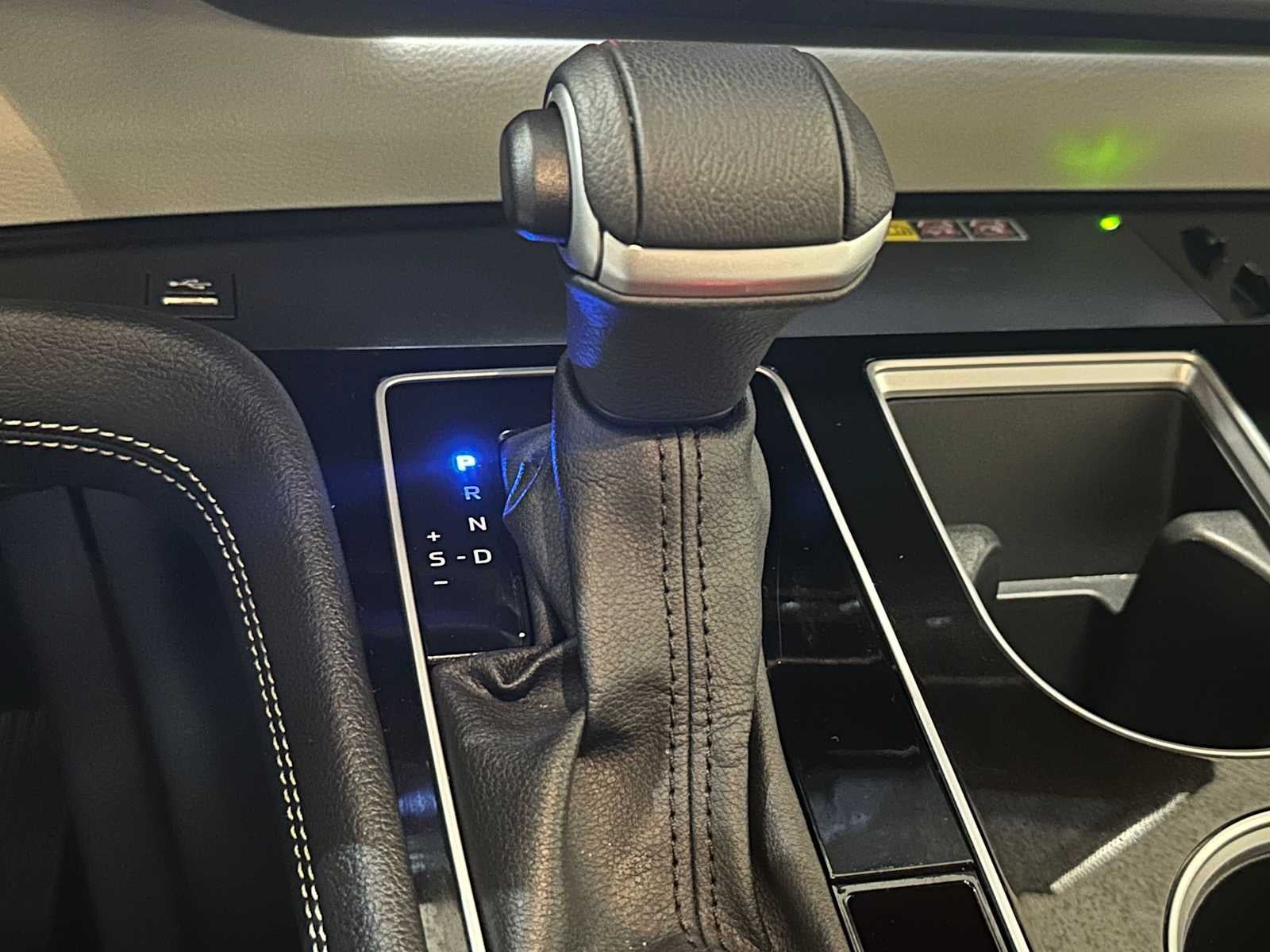 2025 Toyota Sienna Platinum