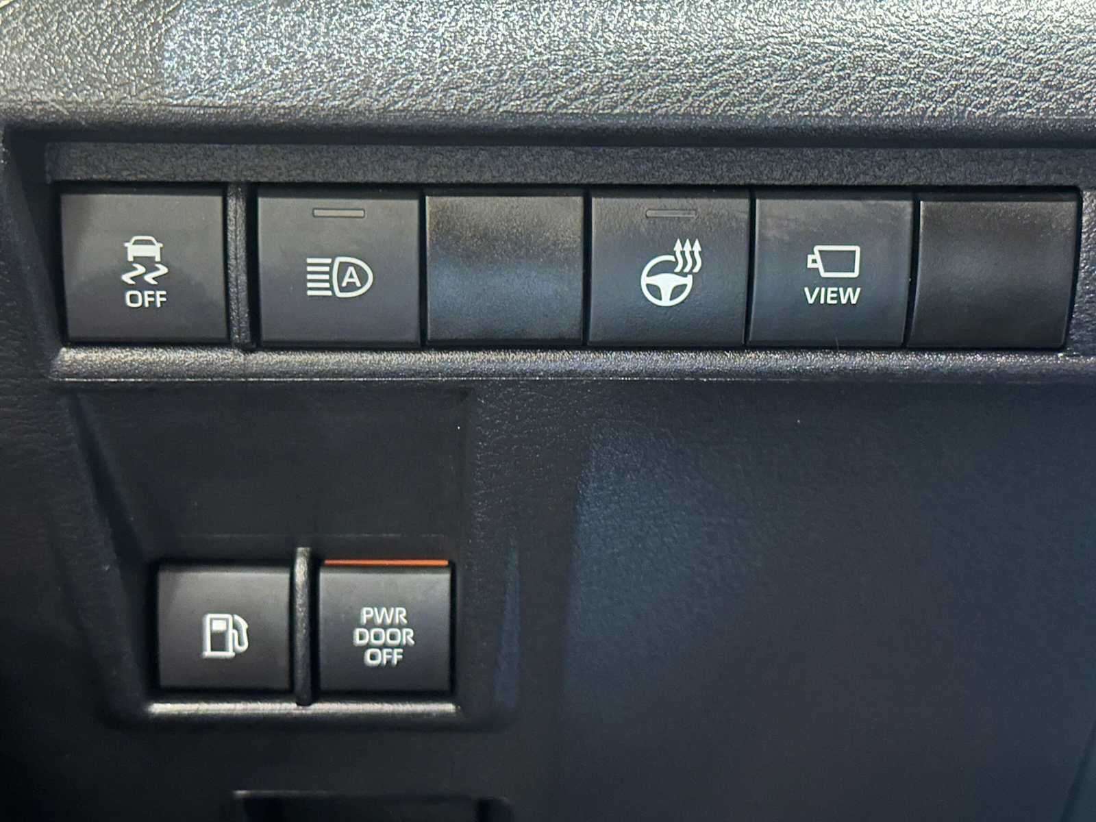 2025 Toyota Sienna Platinum