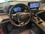 2025 Toyota Sienna Platinum