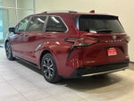 2025 Toyota Sienna Platinum