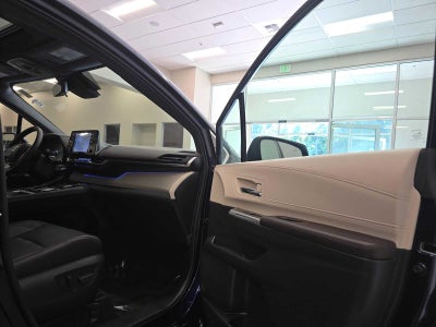 2021 Toyota Sienna Platinum