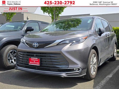 2024 Toyota Sienna Platinum