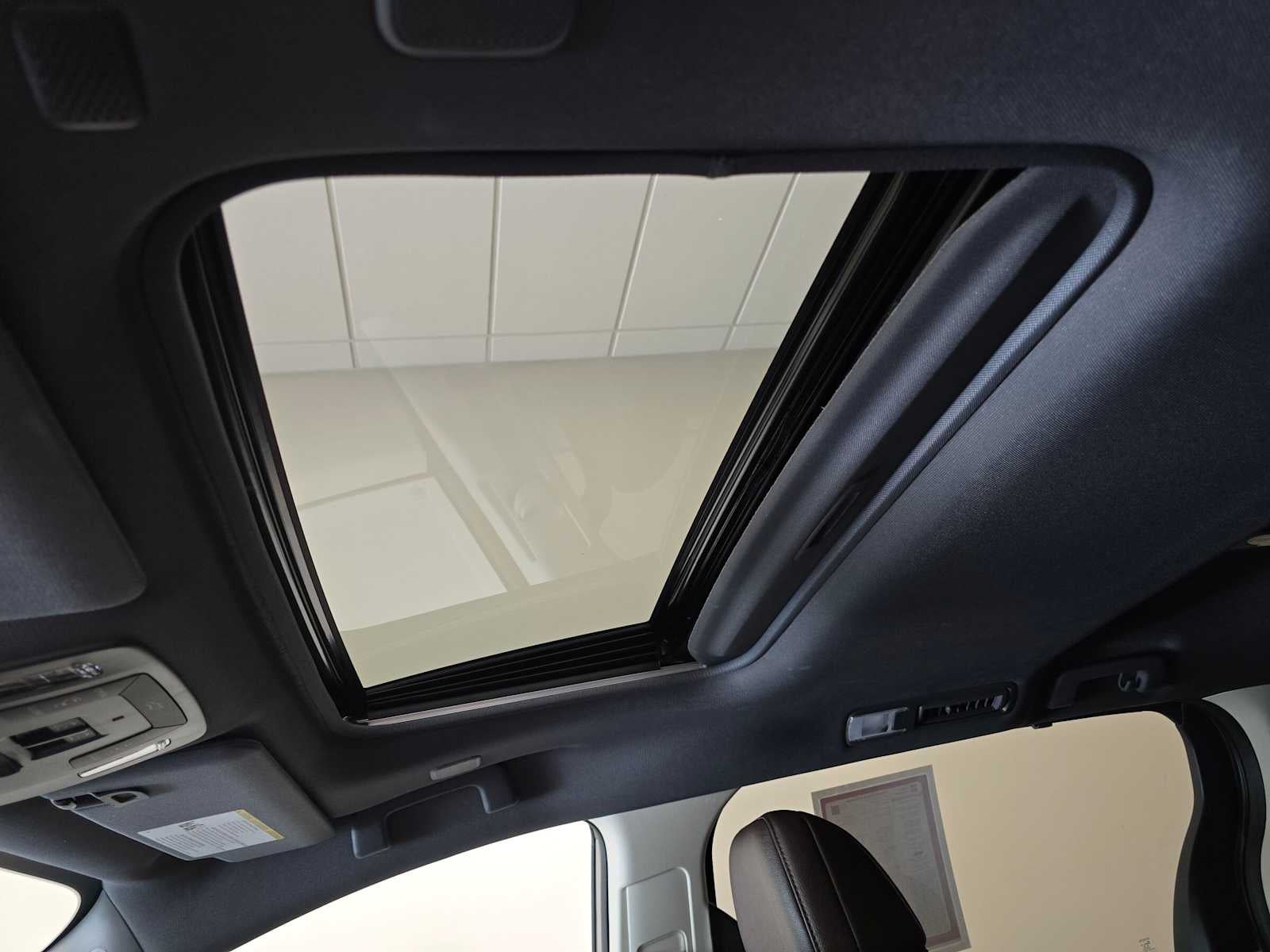2024 Toyota Sienna Platinum