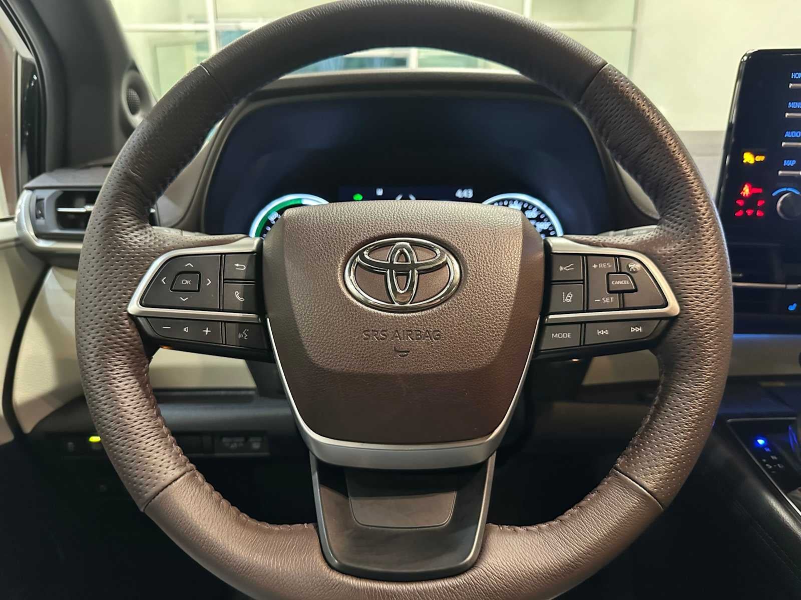 2022 Toyota Sienna Platinum