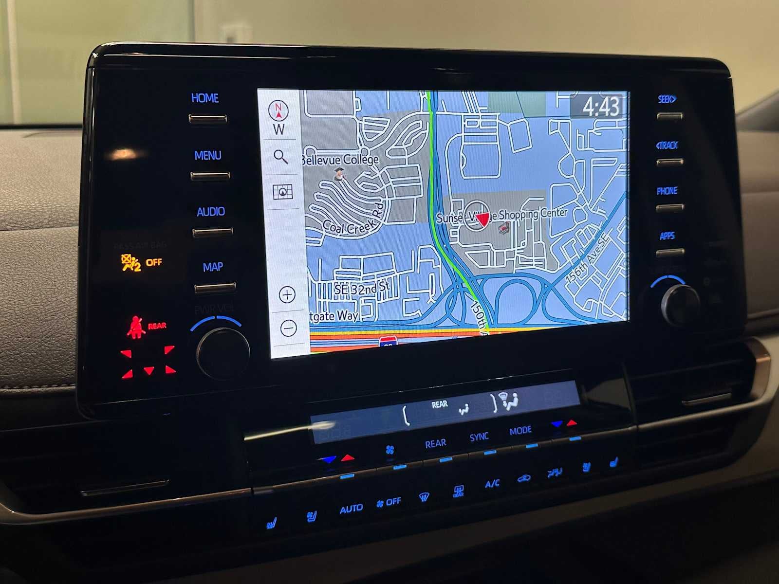 2022 Toyota Sienna Platinum