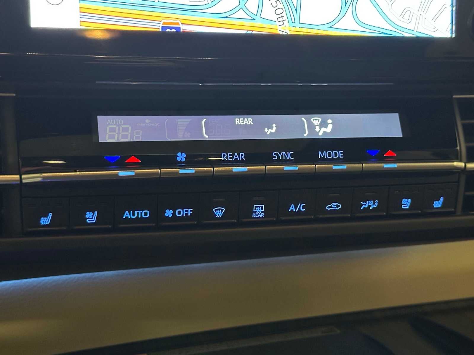 2022 Toyota Sienna Platinum