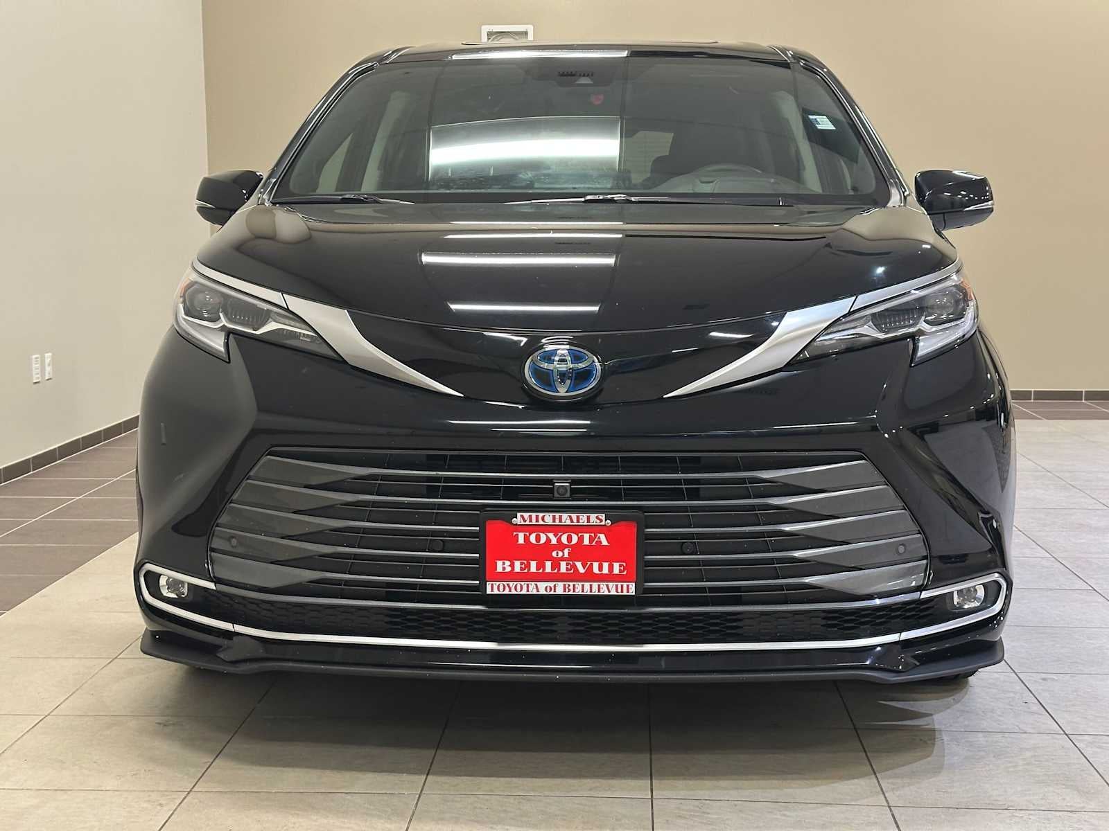 2022 Toyota Sienna Platinum