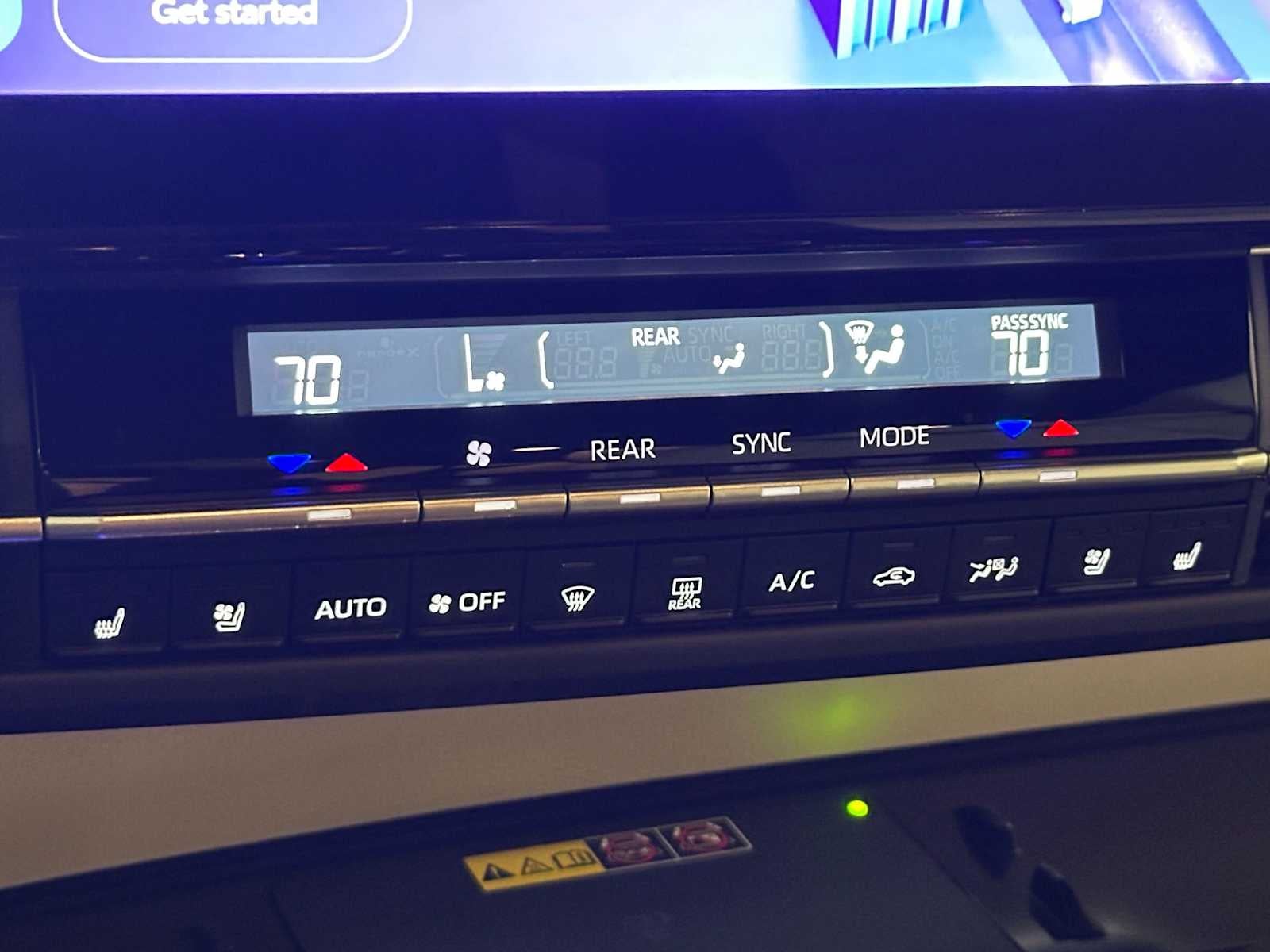 2025 Toyota Sienna Platinum