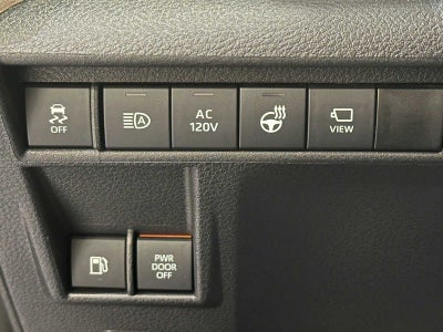 2025 Toyota Sienna Platinum