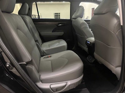 2020 Toyota Highlander Platinum