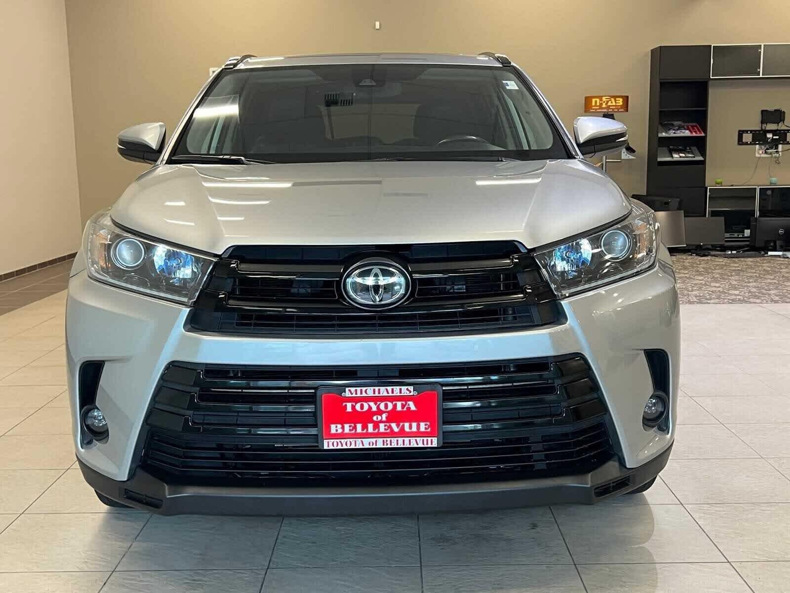 2019 Toyota Highlander SE