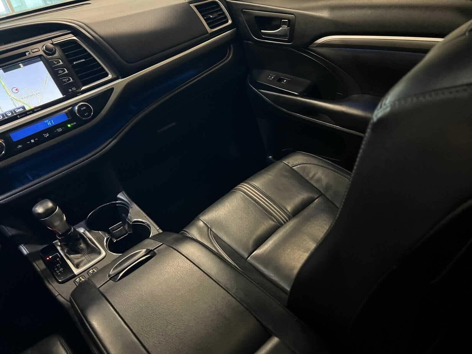 2018 Toyota Highlander SE