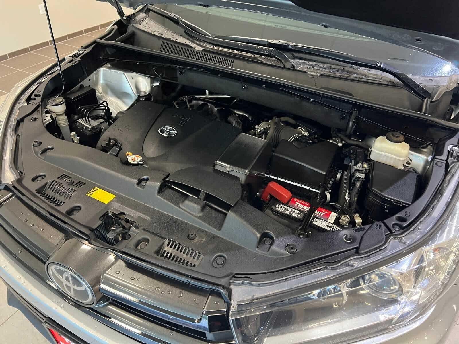 2018 Toyota Highlander SE