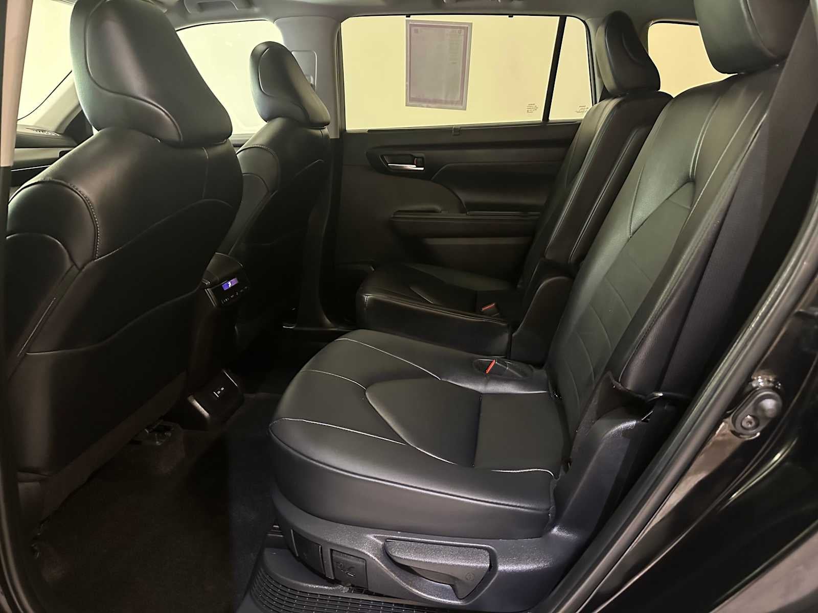 2025 Toyota Highlander Hybrid XLE