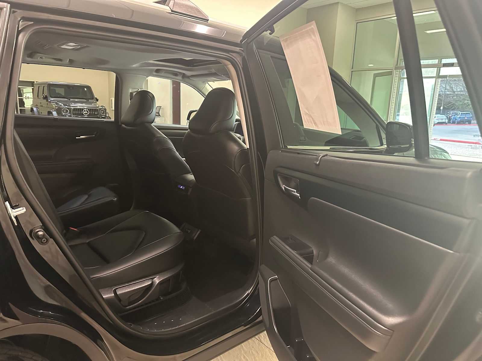 2025 Toyota Highlander Hybrid XLE